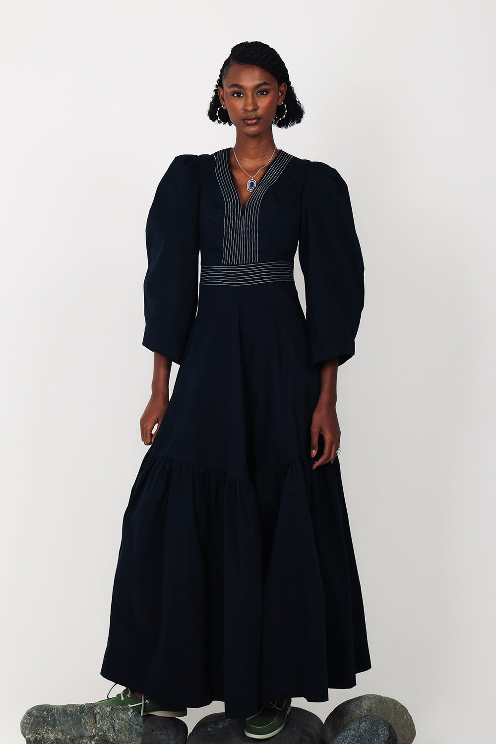 Olas Black Dress