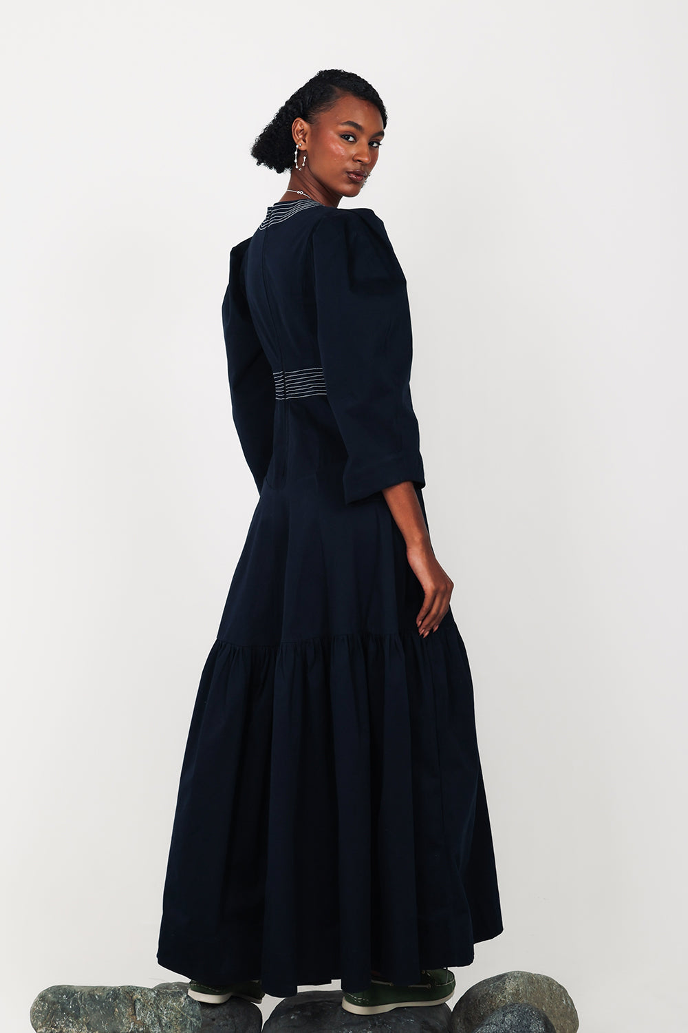 Olas Black Dress